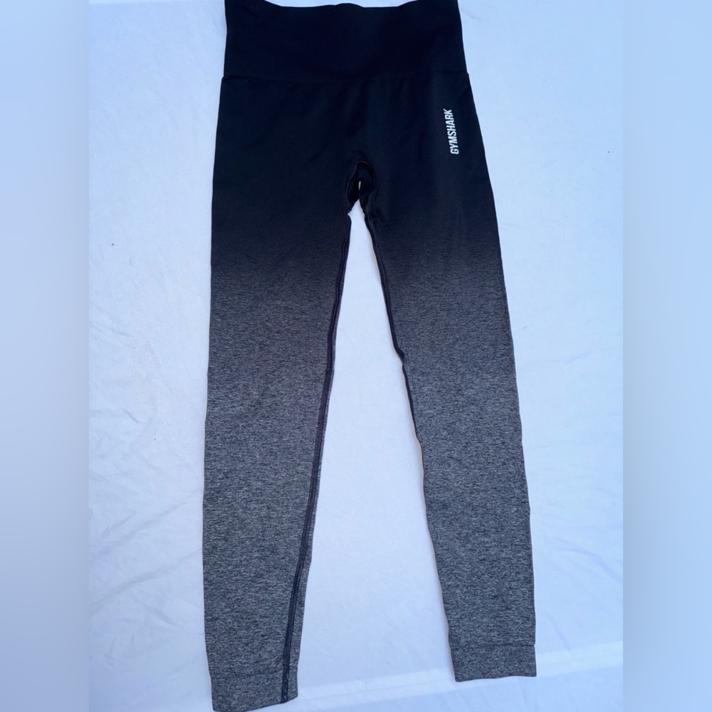 Gymshark Gray-to-Black Seamless Performance Leggings